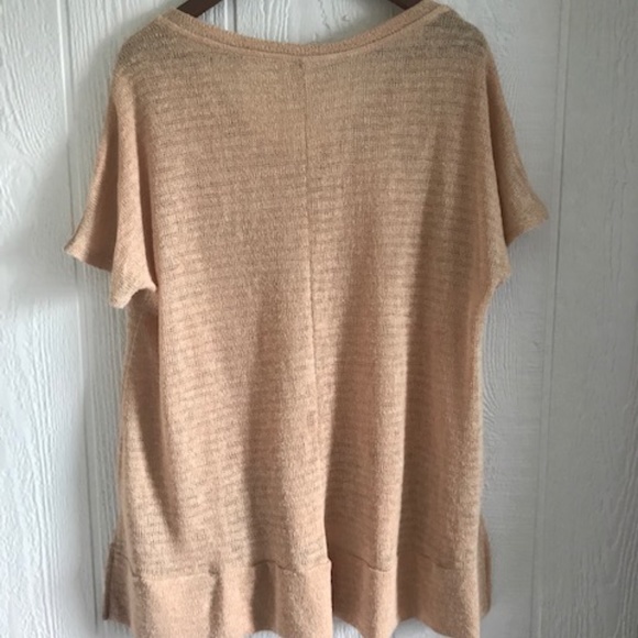 NATIVE PEOPLE WHEAT COLORED V NECK TUNIC SIZE L - Picture 2 of 5